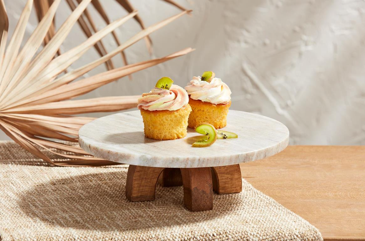 Marble Riser with Arched Base