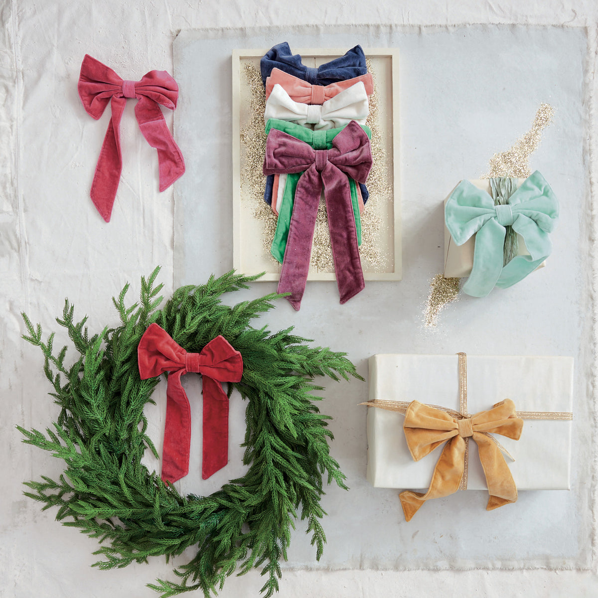 Velvet Small Clip-on Bow