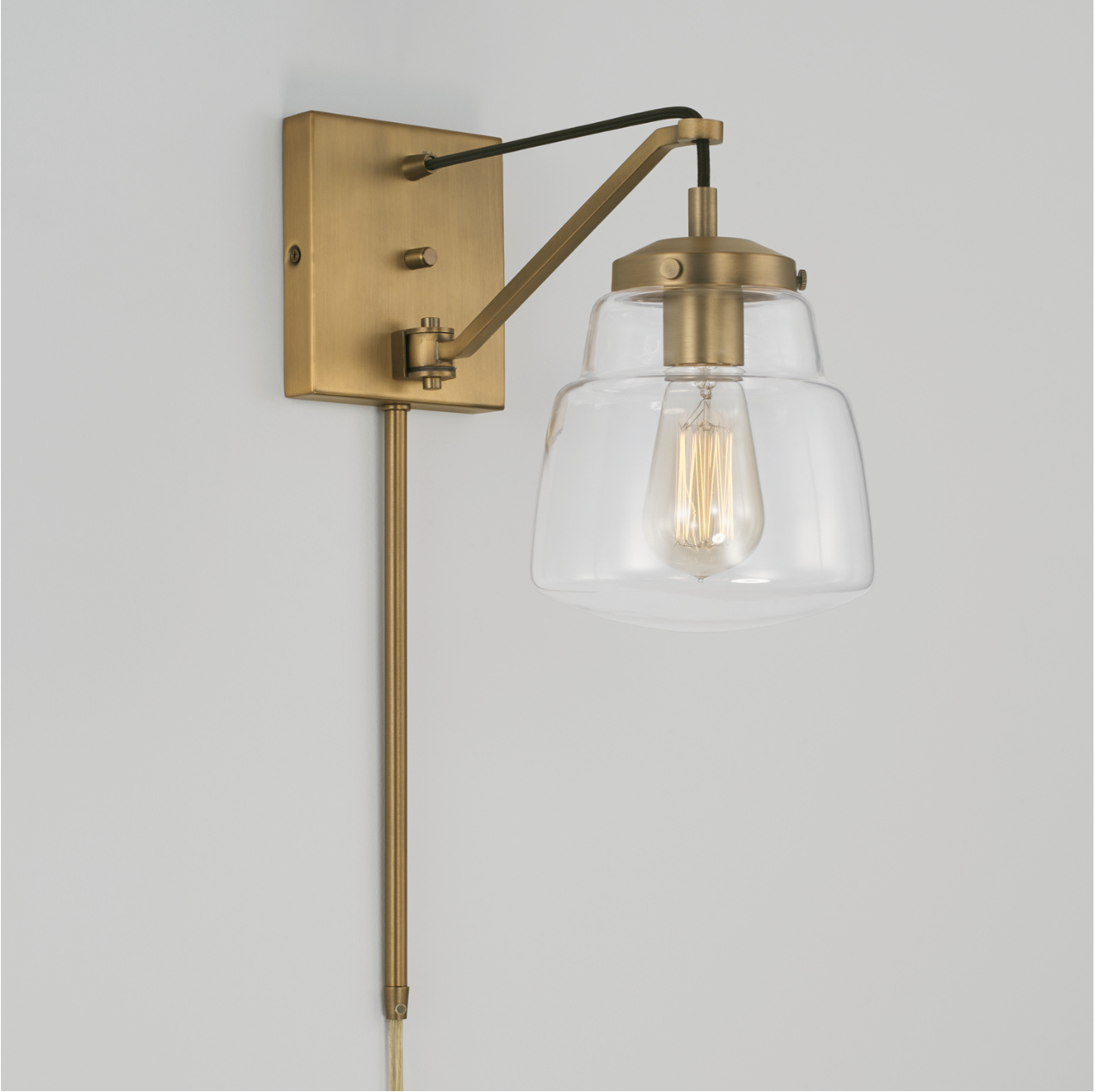 Macklin Sconce